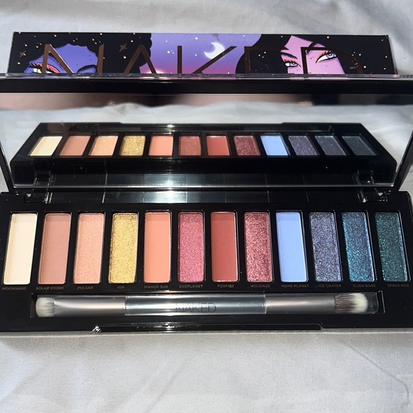 Urban Decay Eyeshadow Palette Limited Edition - Picture 11 of 11